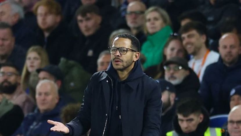 Rosenior's tough words raise stakes as Chelsea misery deepens
