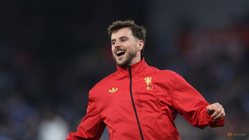 Carrick buoyed up by Mount's return as Champions League push resumes against Leeds