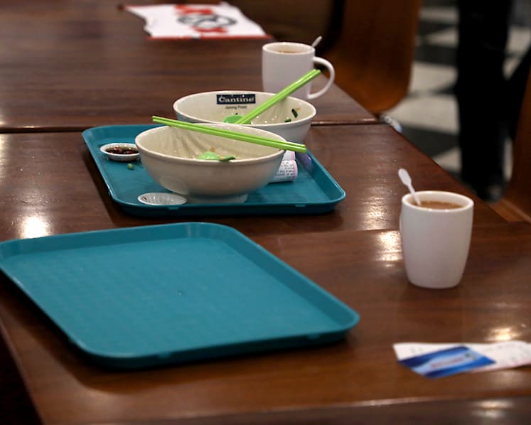 Diners at coffee shops, food courts who don’t return trays, clear tables to face fines from Jan 1