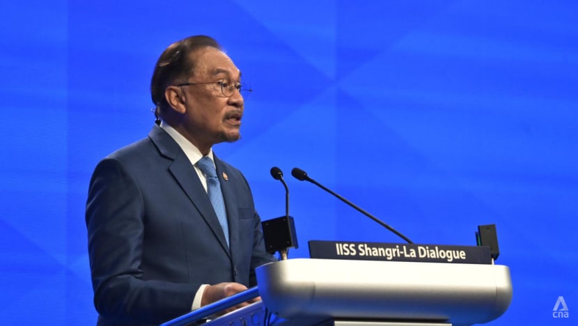 Anwar at Shangri-La Dialogue Anwar at Shangri-La Dialogue
