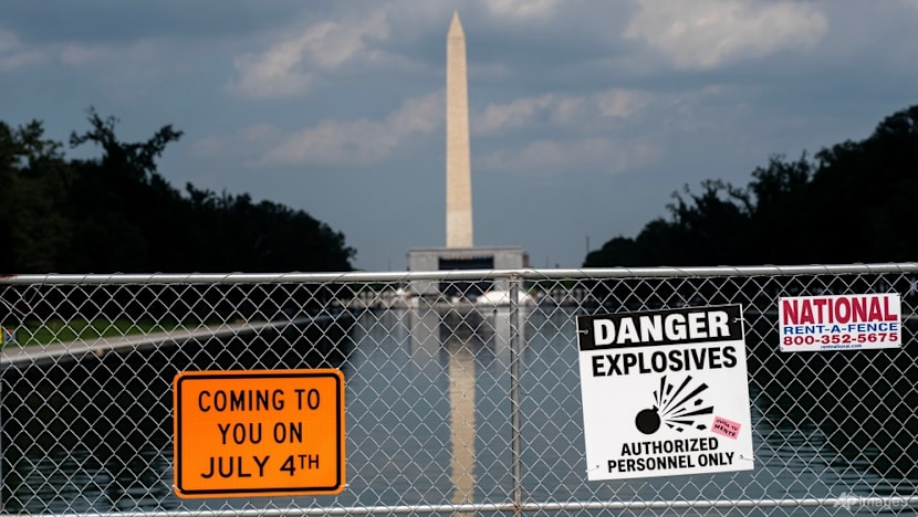 Ex-US Olympian faces 10 years for alleged Reflecting Pool vandalism Ex-US Olympian faces 10 years for alleged Reflecting Pool vandalism