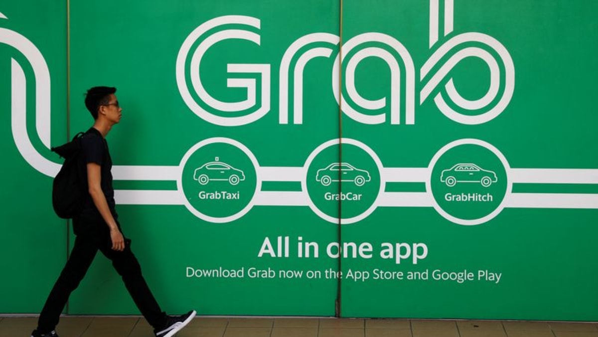 GrabCab gets licence to run street-hail service, becoming Singapore's 6th taxi operator