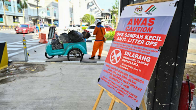 2 kutu sampah warga asing pertama didakwa di bawah undang-undang baharu Malaysia