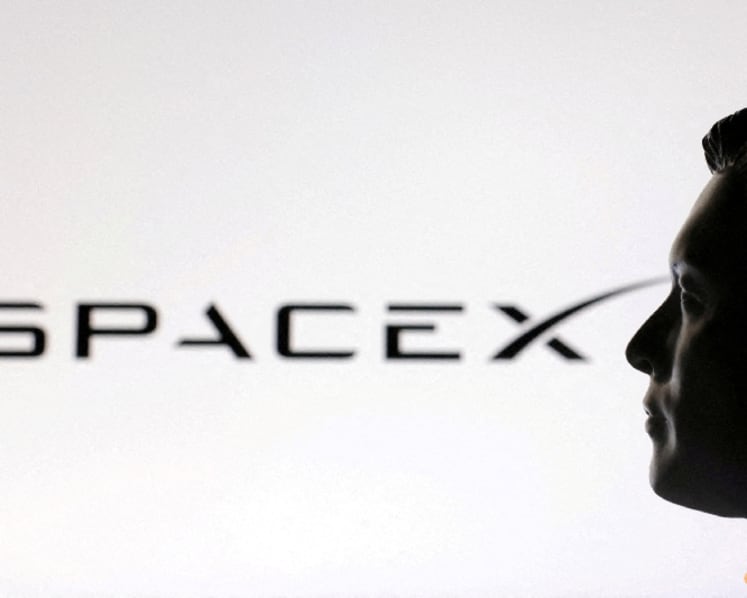 BlackRock weighs multibillion-dollar investment in SpaceX IPO, the Information reports