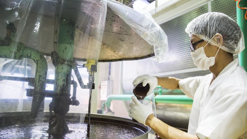 Singapore manufacturing output down 8% in August