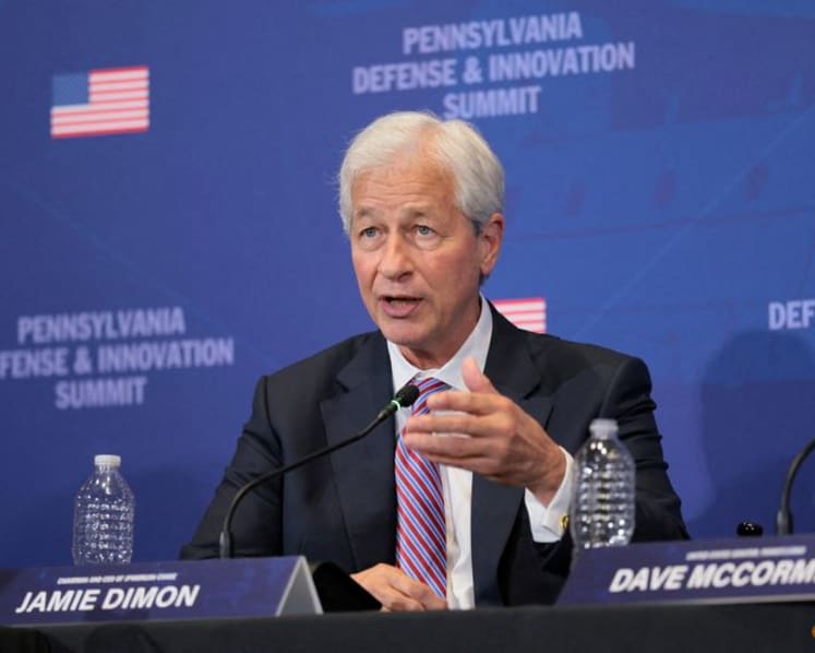 Exclusive-JPMorgan CEO Dimon leads new cross-industry effort to tackle AI risks