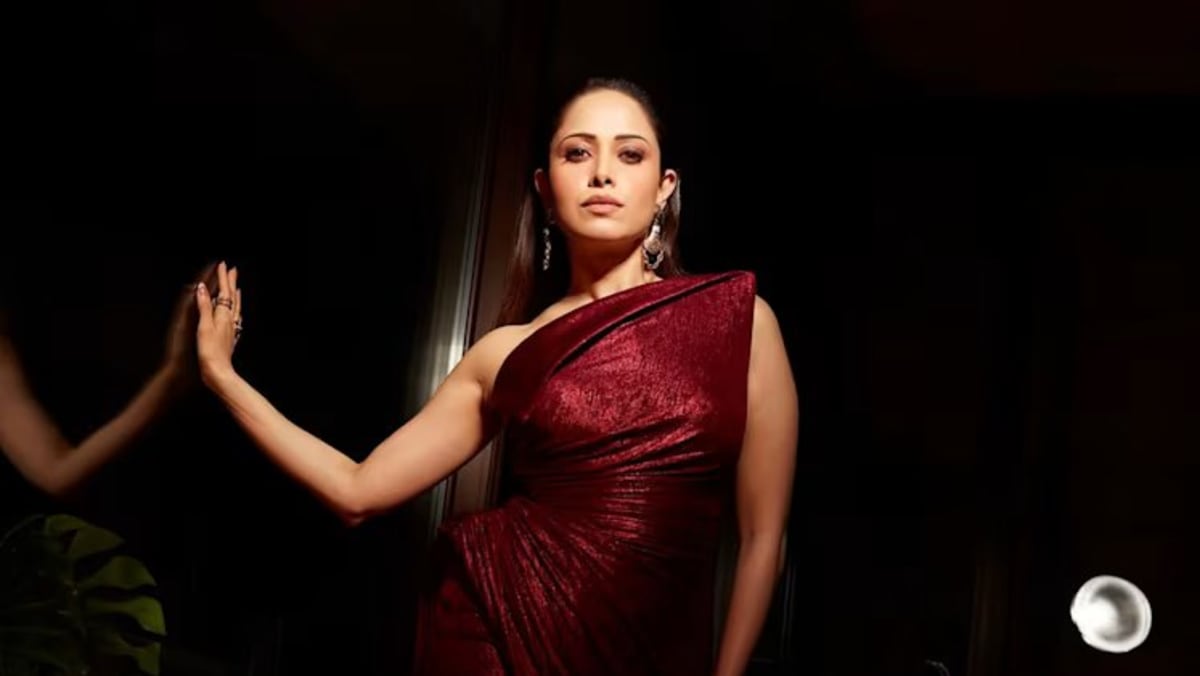 Alami patah tulang belakang di Bali, aktris Bollywood Nushrratt Bharuccha diterbangkan ke Mumbai