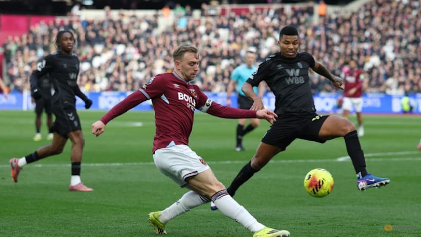 Bowen sets record as strugglers West Ham beat Sunderland 3-1