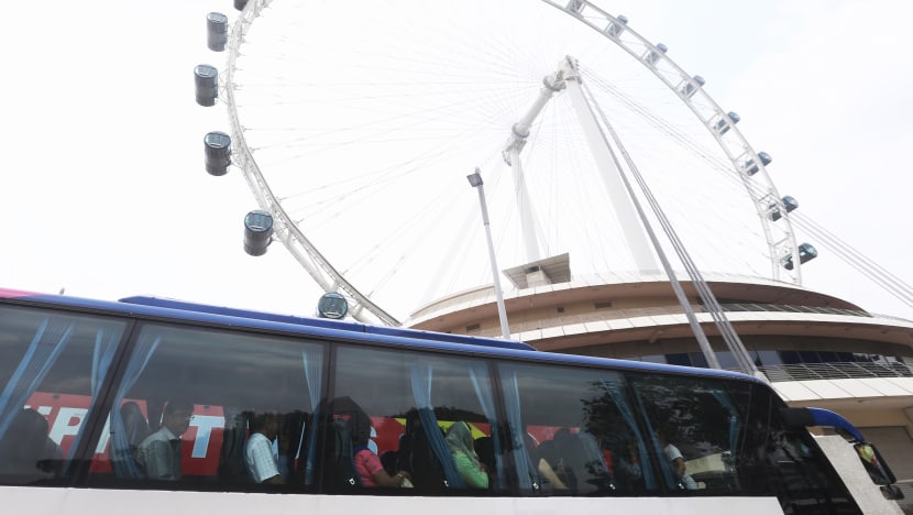 Singapore Flyer temporarily suspends operations after detecting technical issue with spoke cable