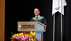 Dulu tercicir kini 'valedictorian' pada usia 36 tahun