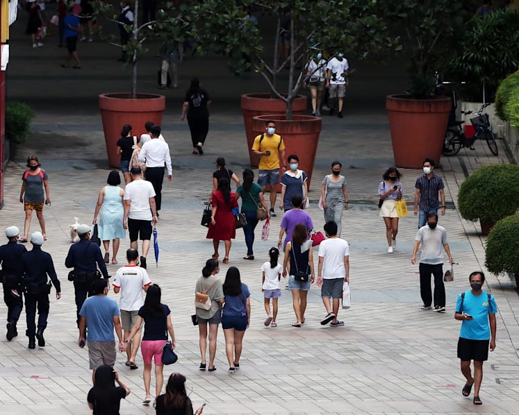 Singaporean homemaker who took Covid-19 test before trip to Vietnam sole community case