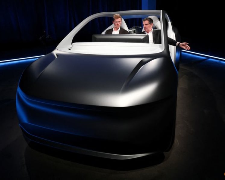 Lucid sees positive cash flow late in decade with affordable model, autonomous offerings  