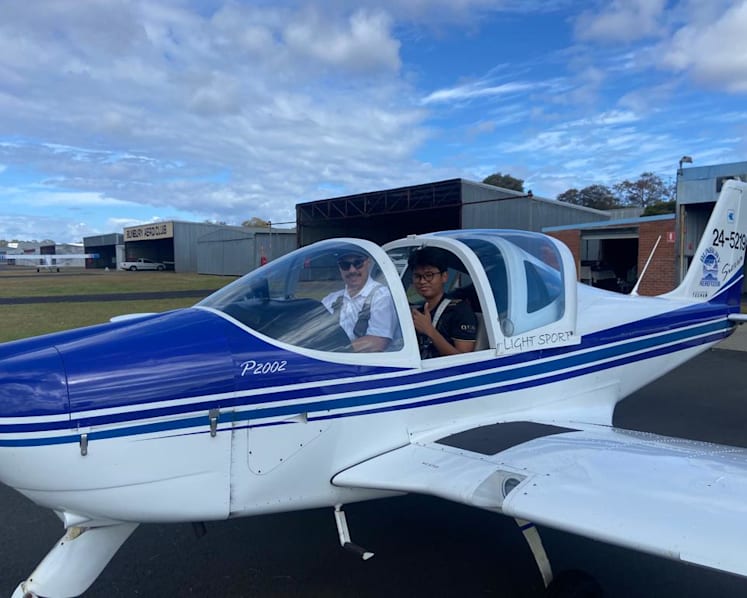 The secondary school student who flew a plane by himself – 8 days after his 15th birthday