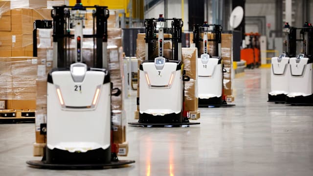 资媒局助本地500家企业 推动自主移动机器人融合与互用性