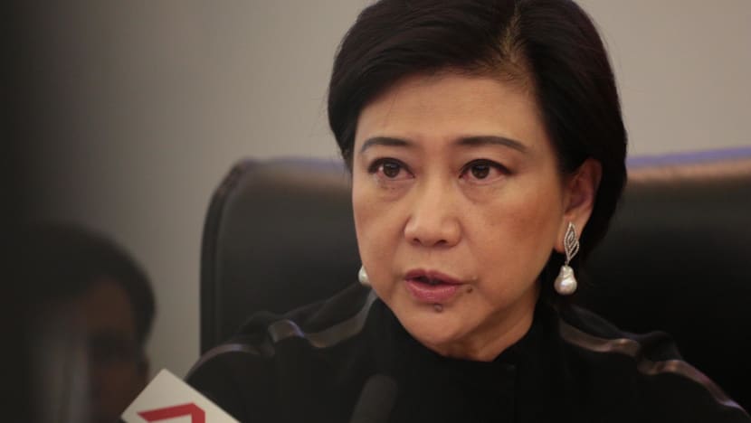 Singtel CEO takes 43% pay cut