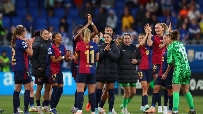 Barcelona beat Chelsea 4-1 in Champions League semi-final first leg