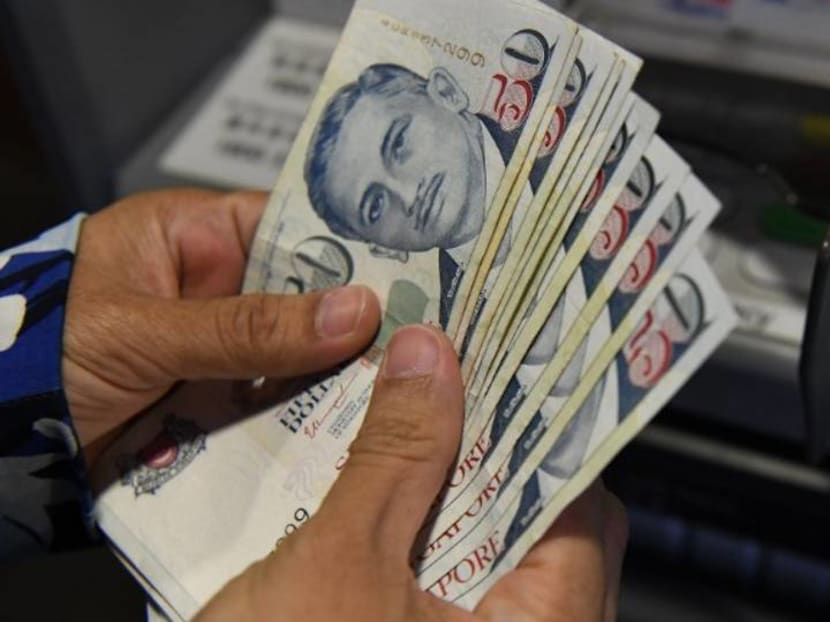 Commentary: Low interest rates don’t necessarily mean we keep more cash in hand Commentary: Low interest rates don’t necessarily mean we keep more cash in hand