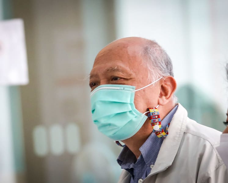 Elderly doctor with glaucoma jailed 4 days, fined for colliding with motorcyclist; prosecution mulling appeal against sentence