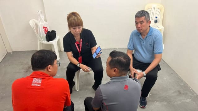 公寓居民不满车轮被锁而辱骂嘲讽 保安雇员联合会将助报警