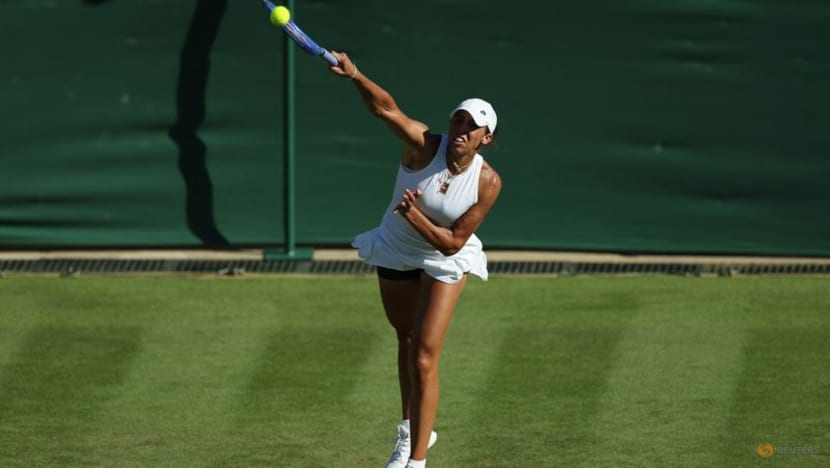 Keys keeps eye on the ball to reach Wimbledon second round