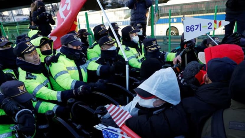 KPK Korea Selatan tangkap Presiden Yoon dengan bantuan 3.000 petugas polisi 