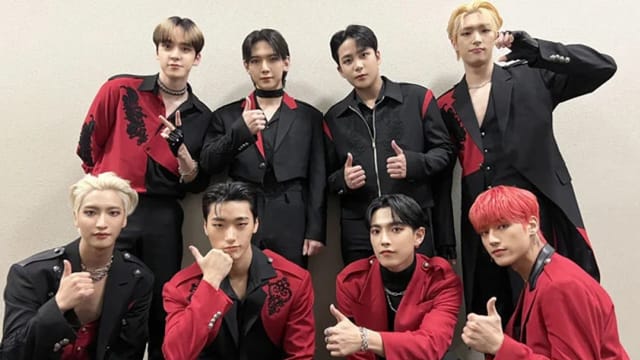 韩团ATEEZ成员舞台上裤子拉链爆开！