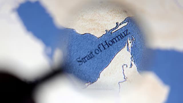 印度证实两艘油轮在霍峡遇袭 向伊朗抗议