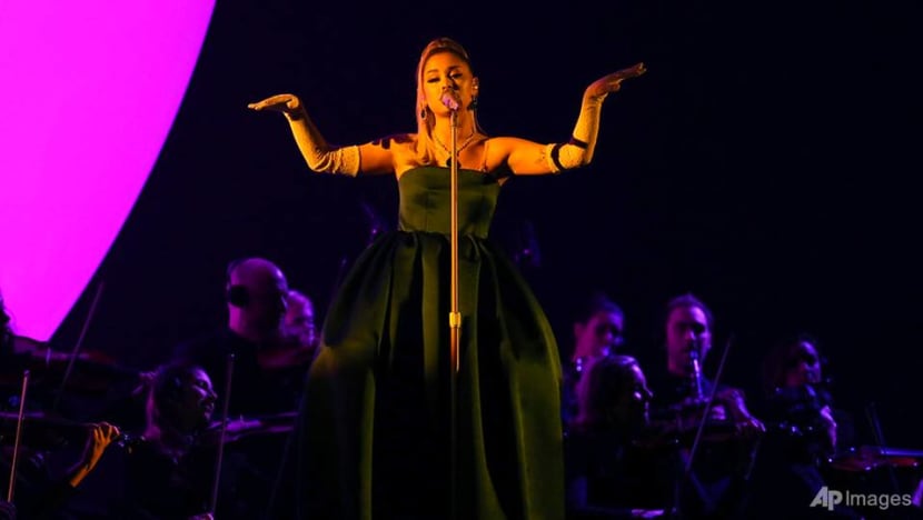 Singer Ariana Grande announces engagement, shows ring on Instagram