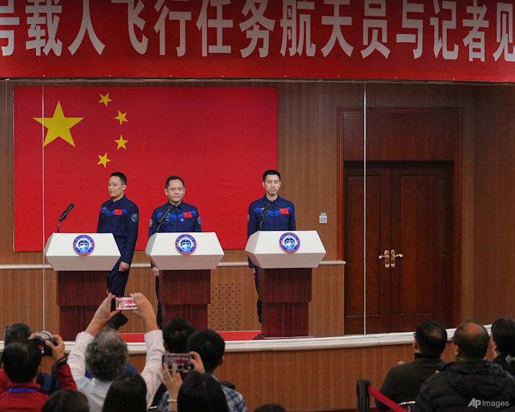 China to send youngest astronaut, mice on space mission this week