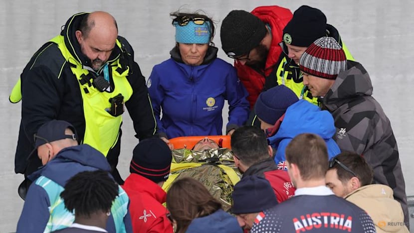 Bobsleigh-Austria's Mandlbauer discharged from hospital after crash