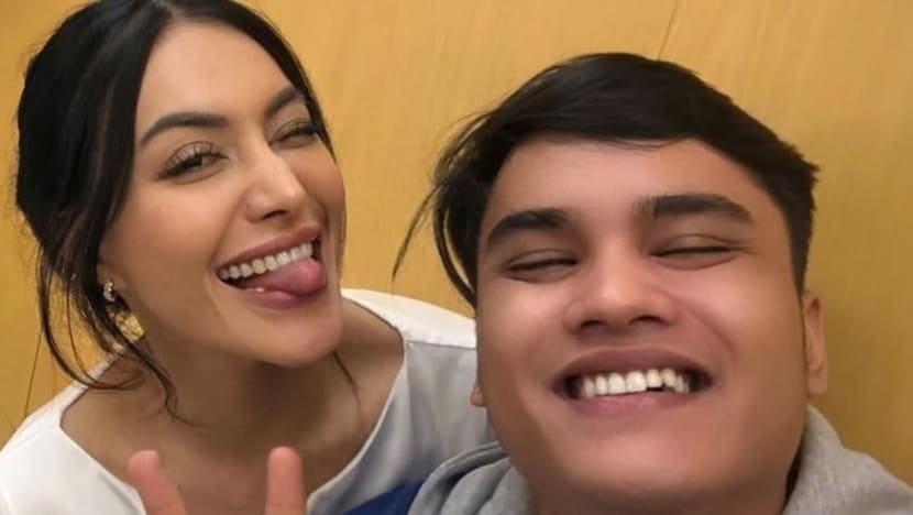 Ressa Rizky sebut ayahnya orang Aceh, Denada: Bukan Teuku Ryan