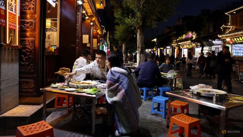 China January manufacturing activity unexpectedly contracts, hits five-month low