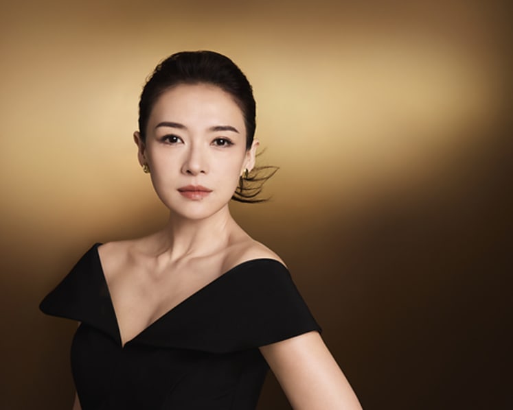 Zhang Ziyi: the new face of Clarins Precious