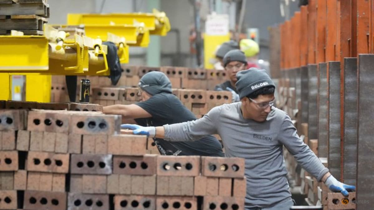 Data Center AI Bikin Tagihan Listrik Pabrik AS Melonjak 90% — Ancaman Bagi Manufaktur