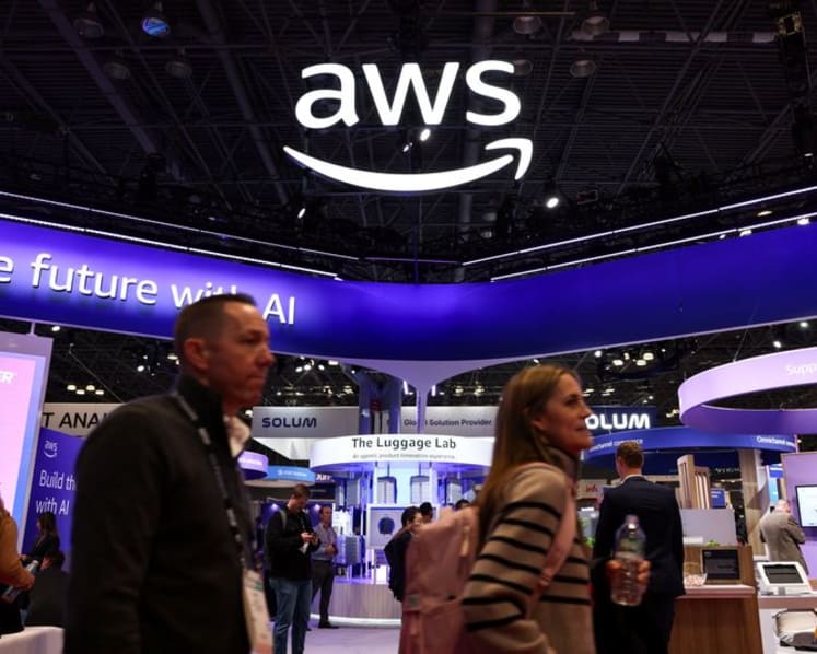 Exclusive-Amazon CEO sees AI doubling prior AWS sales projections to $600 billion by 2036