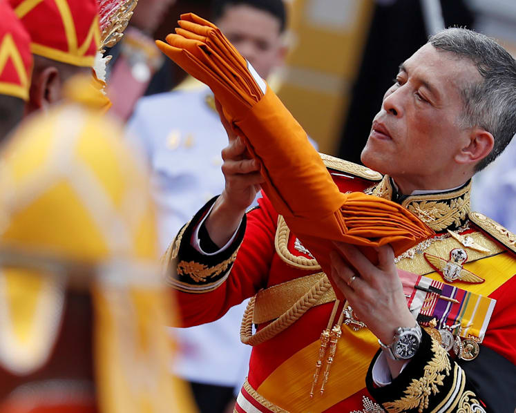 For Thailand in 2018, newly crowned king, general elections and national integration?