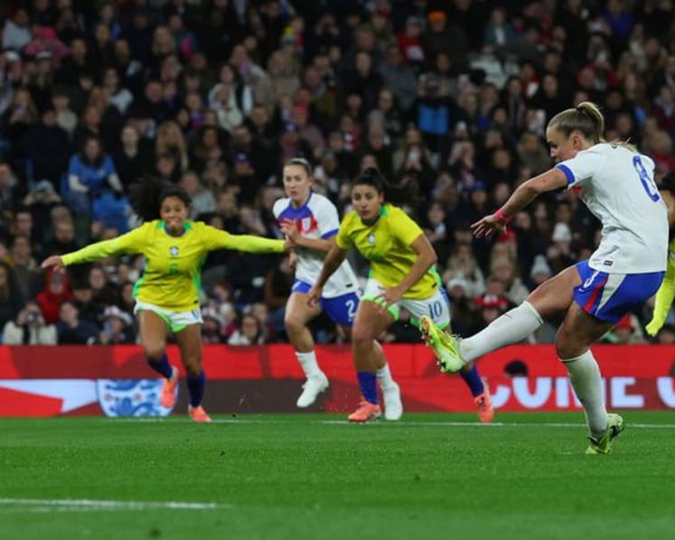 England women lose to Brazil in first match since Euro triumph