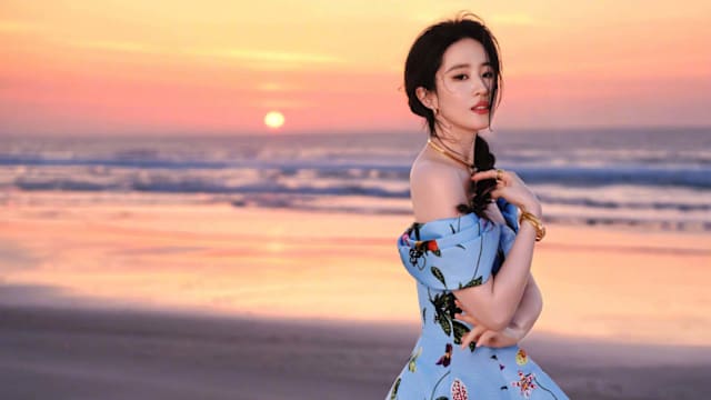 刘亦菲情断宋承宪8年，被狗仔爆感情现况！网民话题失焦讨论“生理需求”