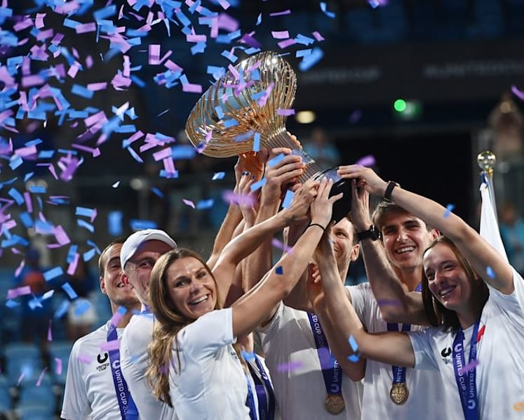 Third time lucky as Poland beat Switzerland to win United Cup