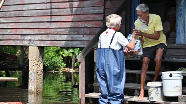 东南亚多国和斯里兰卡暴雨成灾 红十字会拨25万元赈灾