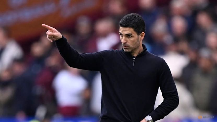 Arsenal's Arteta praises courage of referee after pivotal decision