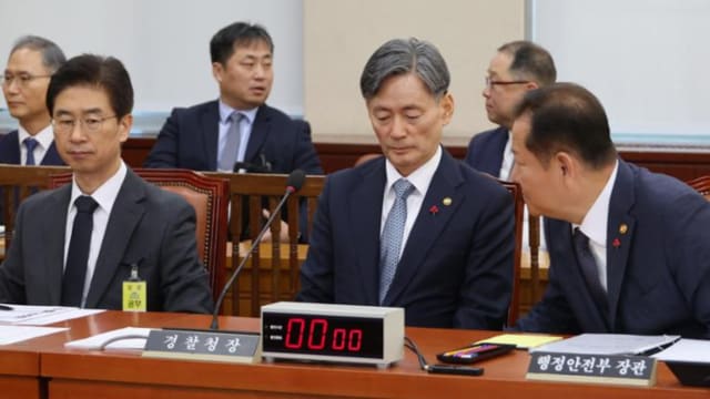 韩国警方将向法院申请对两警厅长发逮捕令
