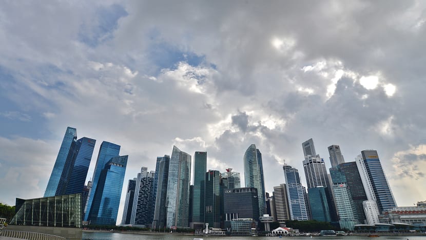 Singapore economy stagnates in Q1 as services sector shrinks