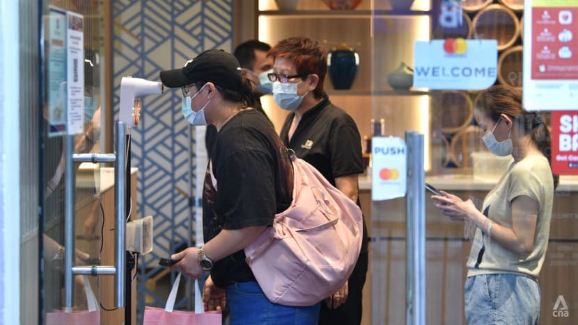 F&B outlets should check address on NRIC, Singpass for dine-in groups larger than 2, say authorities