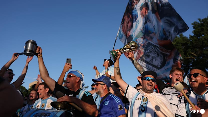 Heavyweights Argentina and France start World Cup quests