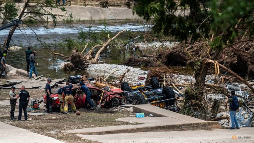 Search teams in Texas face more rain, 78 confirmed killed in flash floods Search teams in Texas face more rain, 78 confirmed killed in flash floods