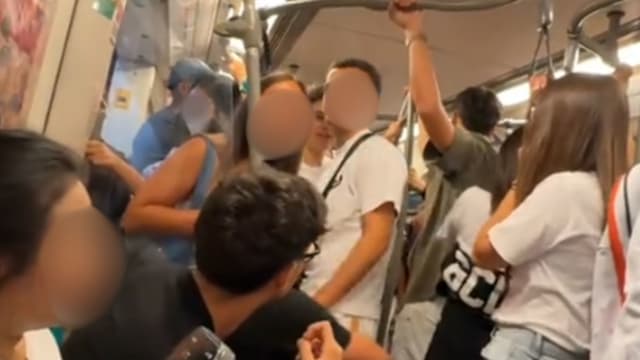 青年游客轻轨大声喧哗 泰国女子劝阻反遭辱骂