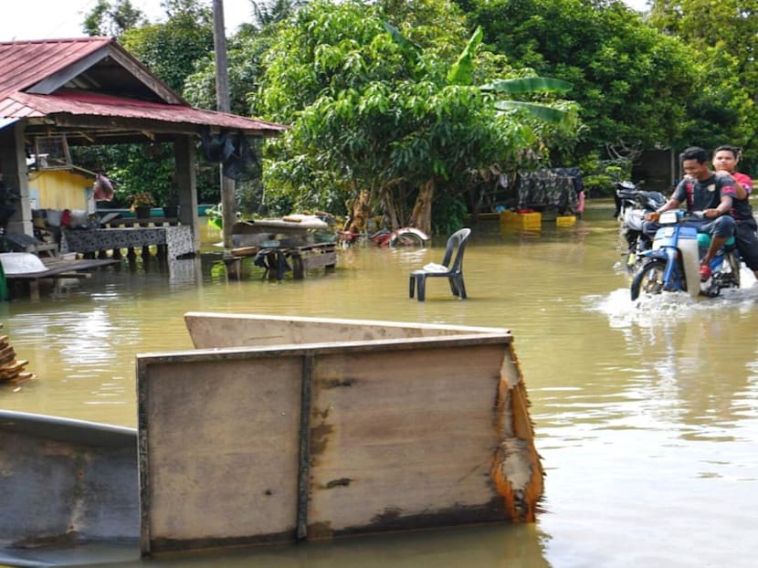 Malaysia GE15: Some candidates pivot to aid efforts as flood victims exceed 3,000