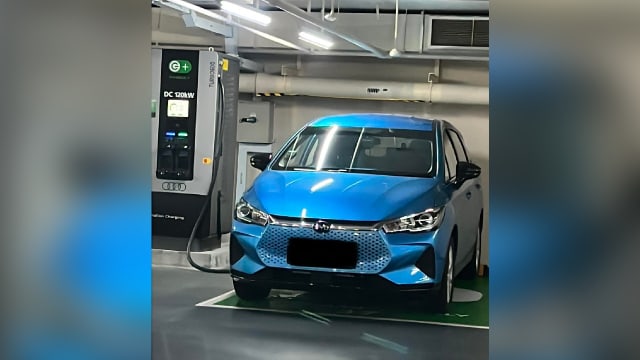 电动车充好电不移走 车主：在银行办事