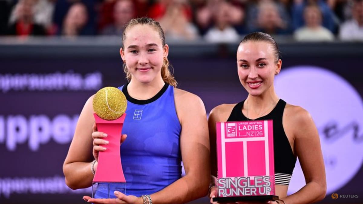 Andreeva fights back to beat Potapova in Linz Open final